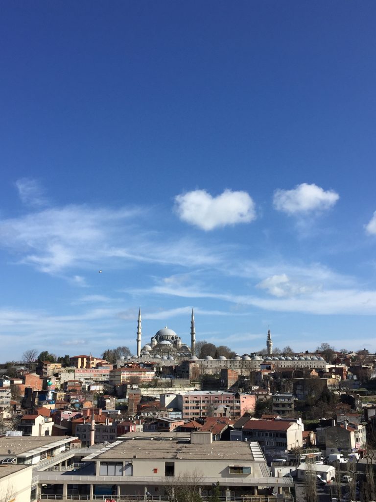 Demir mi ağır, elmas mı?